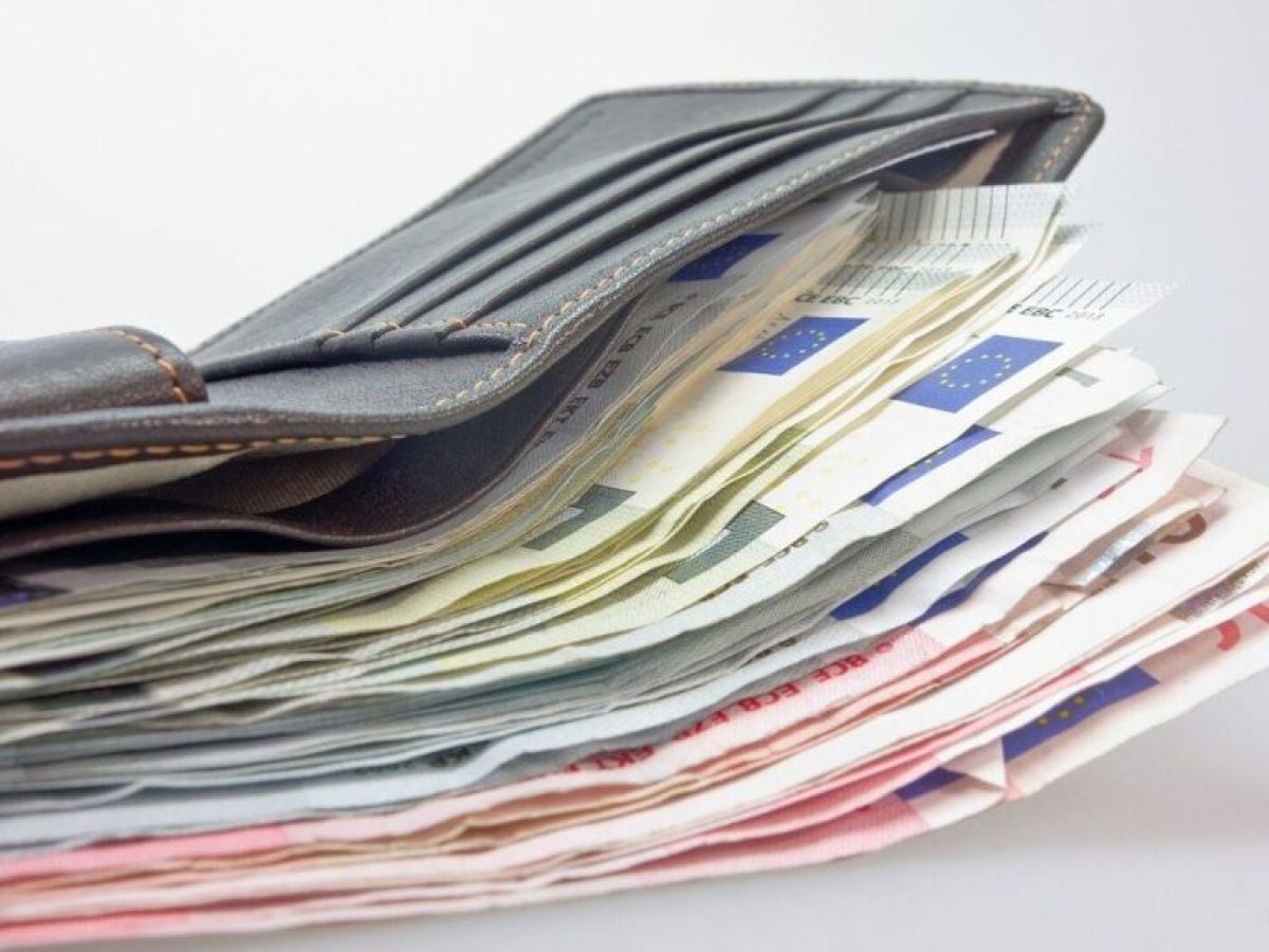 Δώρο Πάσχα 2026: Πότε πληρώνονται οι άνεργοι και πόσα χρήματα θα δουν