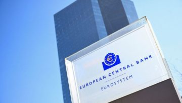 Ο πόλεμος απειλεί τη μείωση στα επιτόκια – Τι εξετάζουν οι κεντρικές τράπεζες