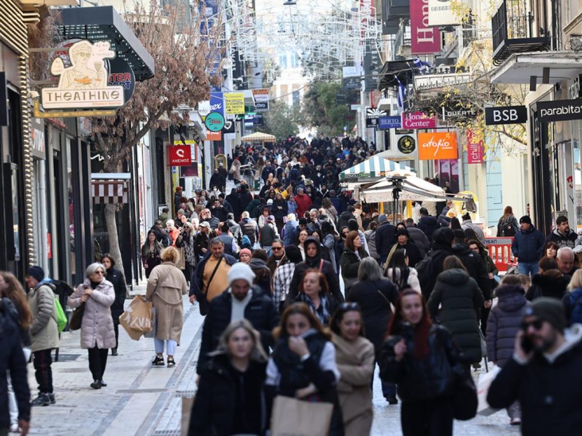 Νέο κύμα ακρίβειας χτυπά την πόρτα των νοικοκυριών – Εξανεμίζονται οι αυξήσεις στους μισθούς και τις συντάξεις