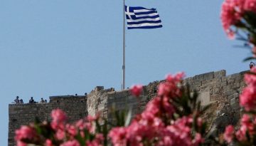 Η ελληνική οικονομία «αντέχει» στο σοκ του πολέμου: Τι λένε ΔΝΤ και διεθνείς οίκοι για χρέος και ανάπτυξη