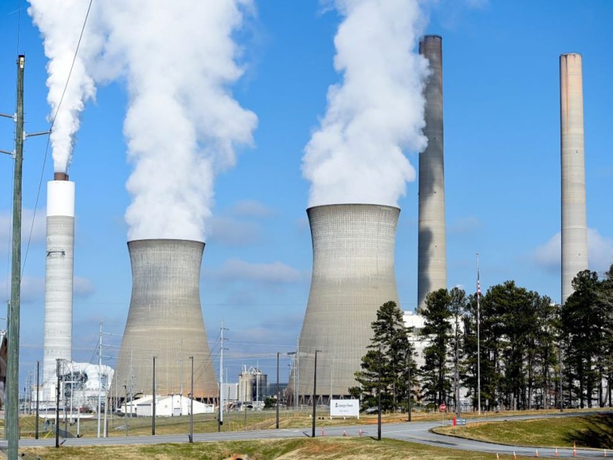 Πόλεμος Ιράν: Τι εξετάζει η ΕΕ για να μετριάσει τις πιέσεις του ενεργειακού κόστους στη βιομηχανία