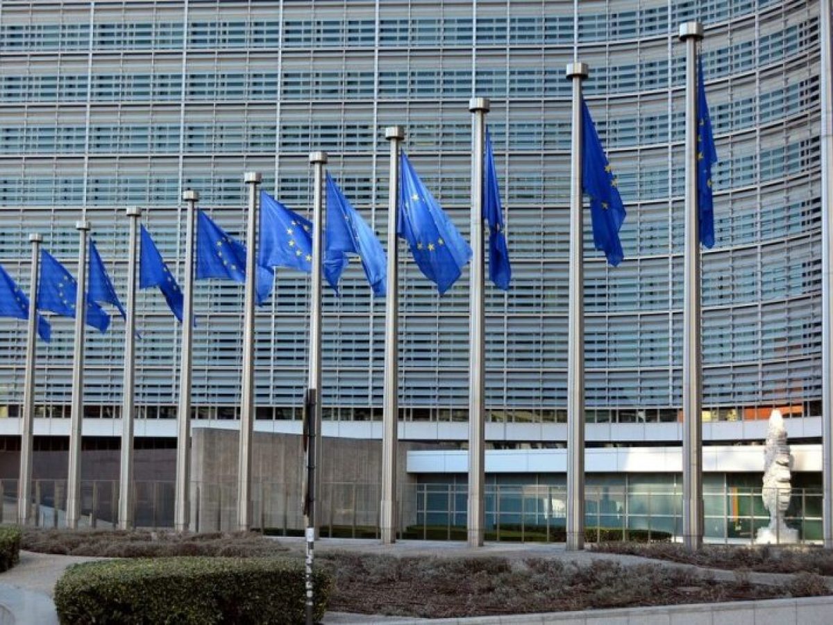 Ο πόλεμος στη Μέση Ανατολή απειλεί την ανάπτυξη της ευρωζώνης – Ανησυχίες για ύφεση το δεύτερο τρίμηνο του 2026