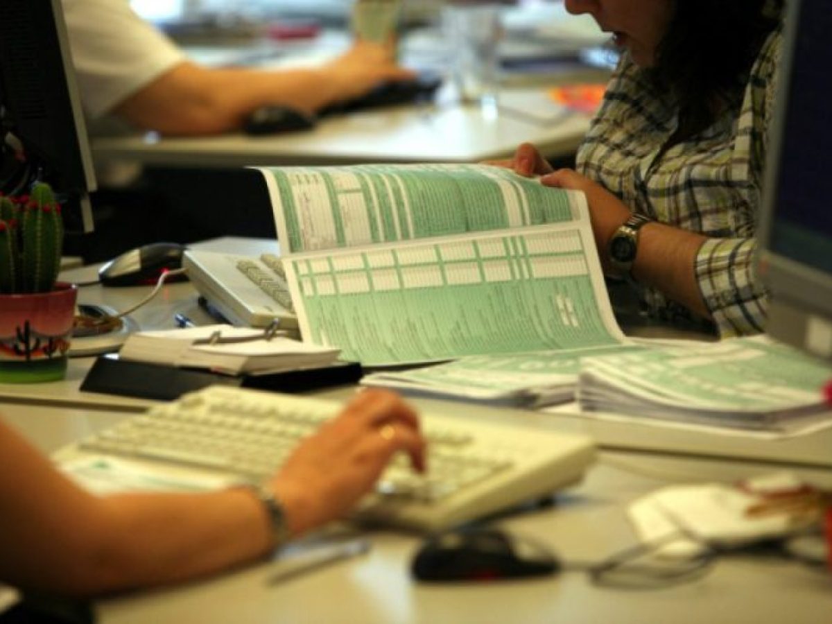 Φορολογικές δηλώσεις: Ξεκινά αύριο Δευτέρα η υποβολή τους