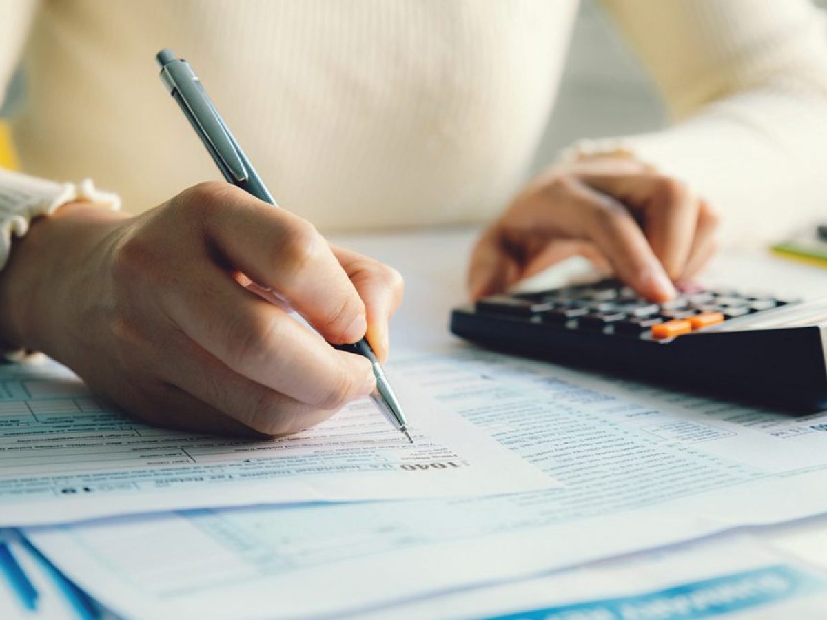 Φορολογικές δηλώσεις: Νέες φοροελαφρύνσεις για εκατομμύρια πολίτες – Μειωμένα τεκμήρια έως 73% για αυτοκίνητα και κατοικίες