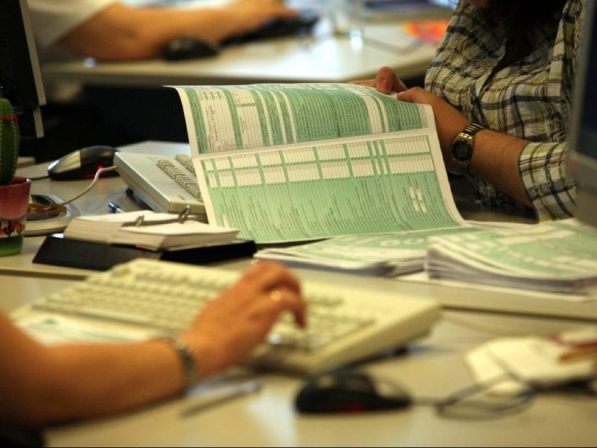 Φορολογικές δηλώσεις 2026: Στις 16 Μαρτίου ξεκινά η υποβολή – Ο πλήρης οδηγός για τις προθεσμίες, τις εκπτώσεις και τις αλλαγές