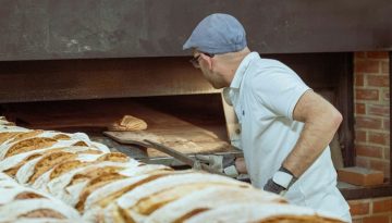 Νέες συλλογικές συμβάσεις: Αυξήσεις έως 19% και μισθοί έως 1.100€ – Ποιους αφορά