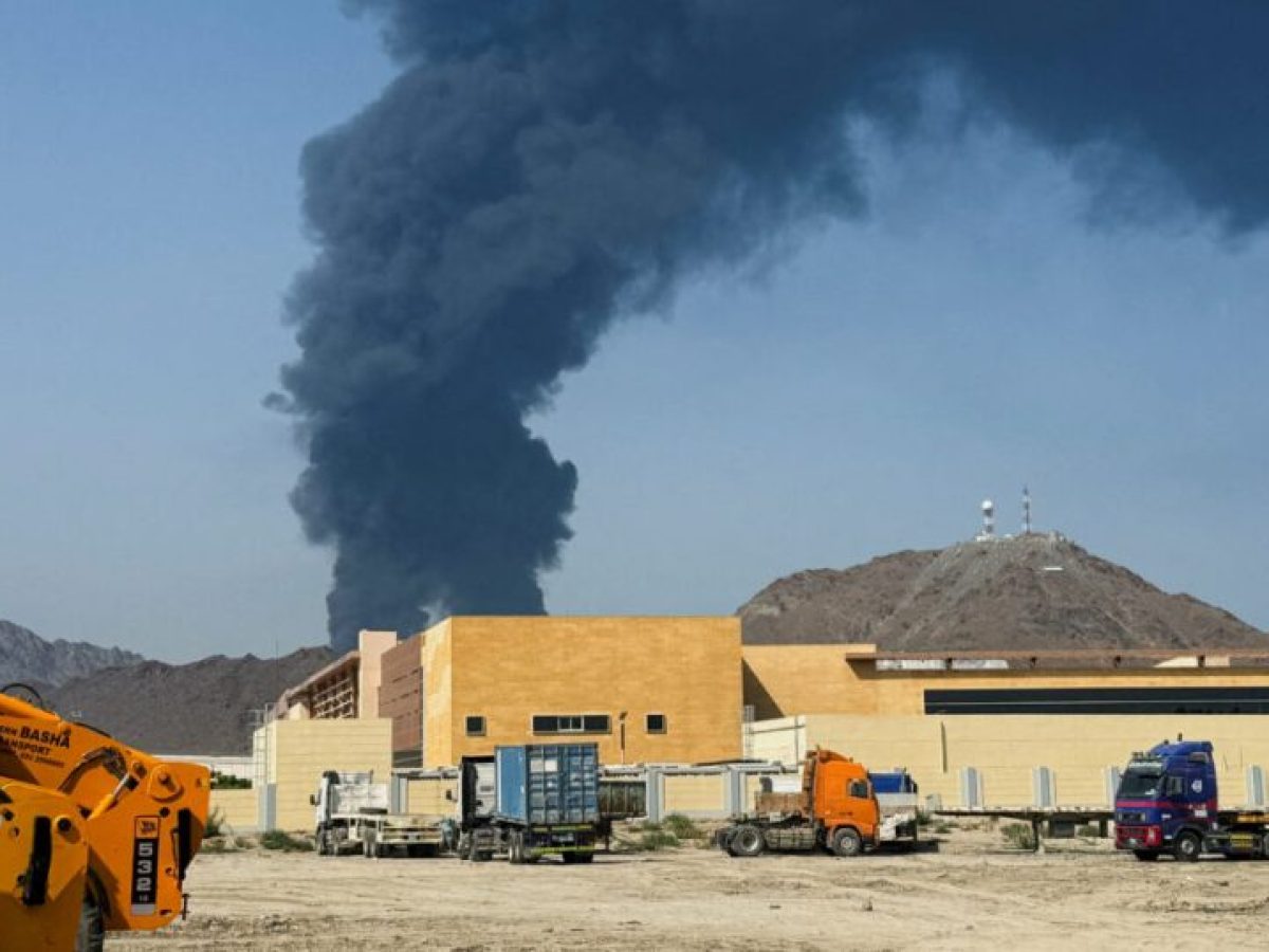 Φουτζάιρα: Οι φορτώσεις πετρελαίου αποκαταστάθηκαν στο λιμάνι, μετά την επίθεση drone