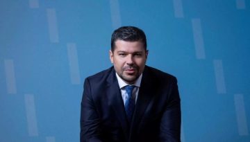 Τα μηνύματα Στάσση για την ανθεκτικότητα της ΔΕΗ απέναντι στη νέα ενεργειακή κρίση