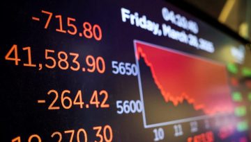 Ισχυρή πτώση 2,5% στο Χρηματιστήριο, στοίχισε κεφαλαιοποίηση 3,4 δισ. ευρώ σε μια μέρα – 13,59 δισ. ευρώ «χάθηκαν» στον πόλεμο