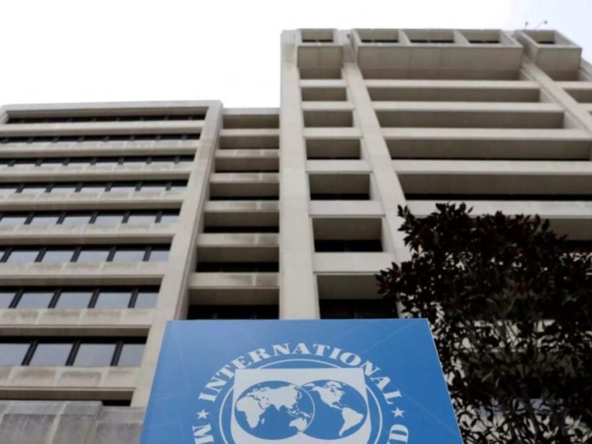 ΔΝΤ: Το σοκ είναι παγκόσμιο αλλά ασύμμετρο και όλοι οι δρόμοι οδηγούν σε υψηλότερες τιμές και βραδύτερη ανάπτυξη