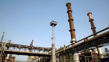 Η Ινδία μειώνει τους φόρους καυσίμων για να προστατεύσει τα διυλιστήρια από τις επιπτώσεις του πολέμου ώστε να μην κάνουν αυξήσεις