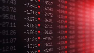 Σκηνικό πολέμου στο Χρηματιστήριο Αθηνών: Ξεπέρασε το 3% η πτώση – Πιο «ψύχραιμη» αντίδραση στην Ευρώπη