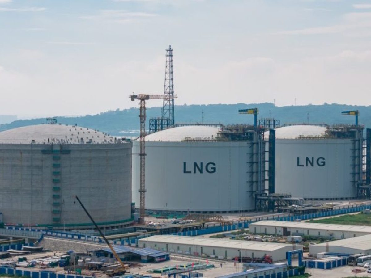 Ξαναγράφεται ο παγκόσμιος χάρτης στο LNG – Νικητές και χαμένοι από τον πόλεμο στη Μέση Ανατολή