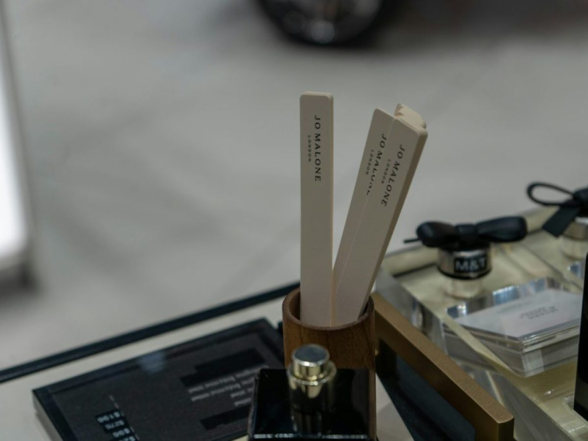 Η Estée Lauder μηνύει Jo Malone και Zara για παραβίαση συμβολαίου και εμπορικού σήματος