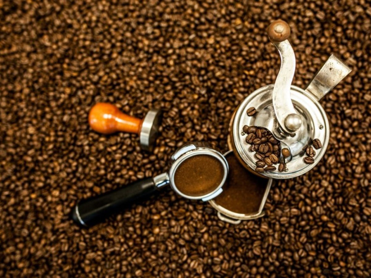 Είναι ο καφές το νέο κακάο; Γιατί κάποιοι προβλέπουν ότι οι τιμές του θα καταρρεύσουν