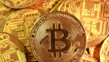 Tο Bitcoin ακολουθεί το πετρέλαιο, με ανοδική δυναμική στο περιβάλλον αβεβαιότητας του πολέμου