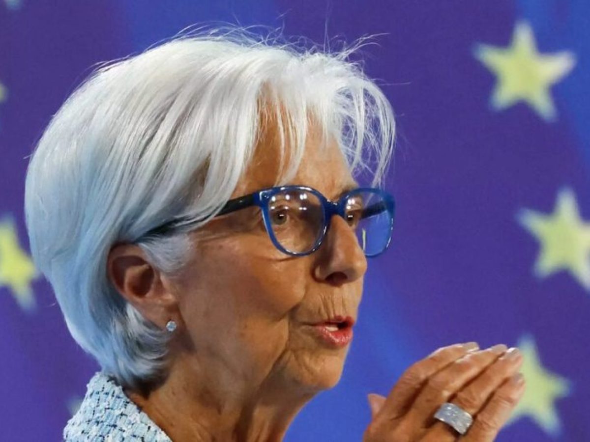 Η ΕΚΤ είναι έτοιμη να πάρει μέτρα εάν η αύξηση του ενεργειακού κόστους φέρει έξαρση του πληθωρισμού, λέει η Λαγκάρντ