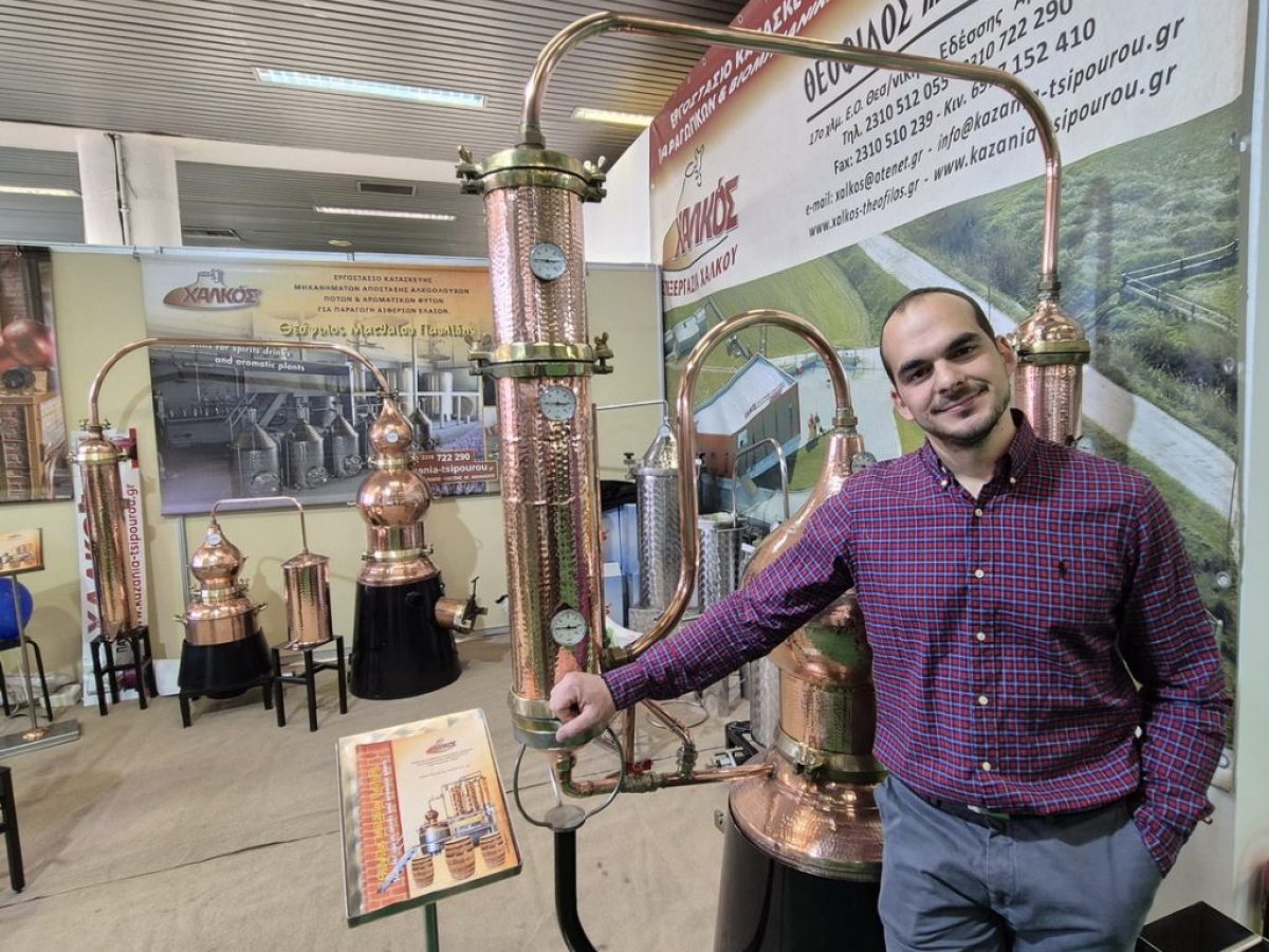 “Χαλκός”: Η εταιρεία που κατασκεύασε αποστακτήριο τσίπουρου για Έλληνα παραγωγό στο Τενεσί