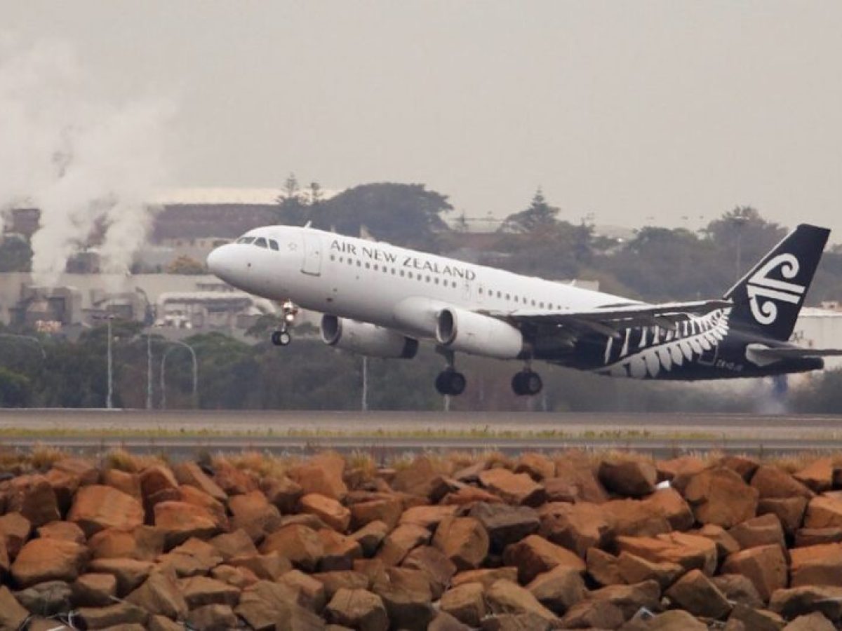 Η Νέα Ζηλανδία περιορίζει τη χρήση καυσίμων με νόμο του 1979 ενώ η κρατική Air New Zealand ακυρώνει 1.100 πτήσεις