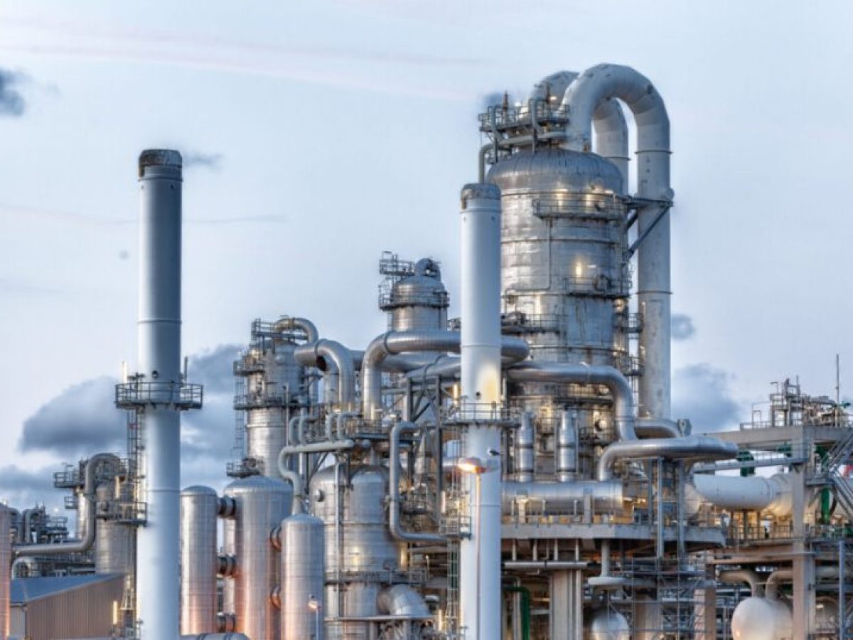 Το πετρέλαιο «βλέπει» τα 110 δολάρια αλλά επιβραδύνει μετά την παράταση που έδωσε ο Τραμπ στην Τεχεράνη για να εξασφαλίσει συμφωνία