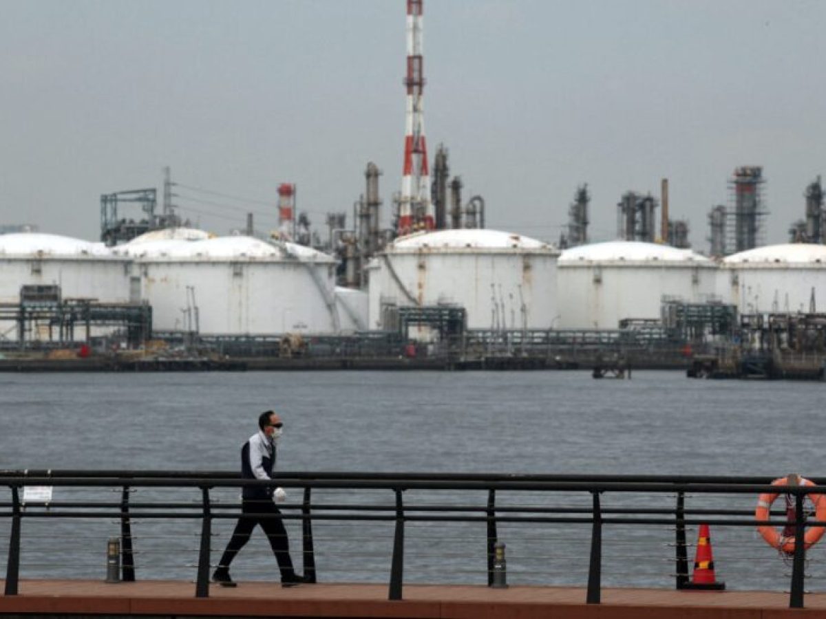 Σε άνοδο του πετρελαίου στοιχηματίζουν οι επενδυτές – Οι τιμές και το «άγριο παιχνίδι» πριν από τα ποστ του Τραμπ για τον πόλεμο στο Ιράν