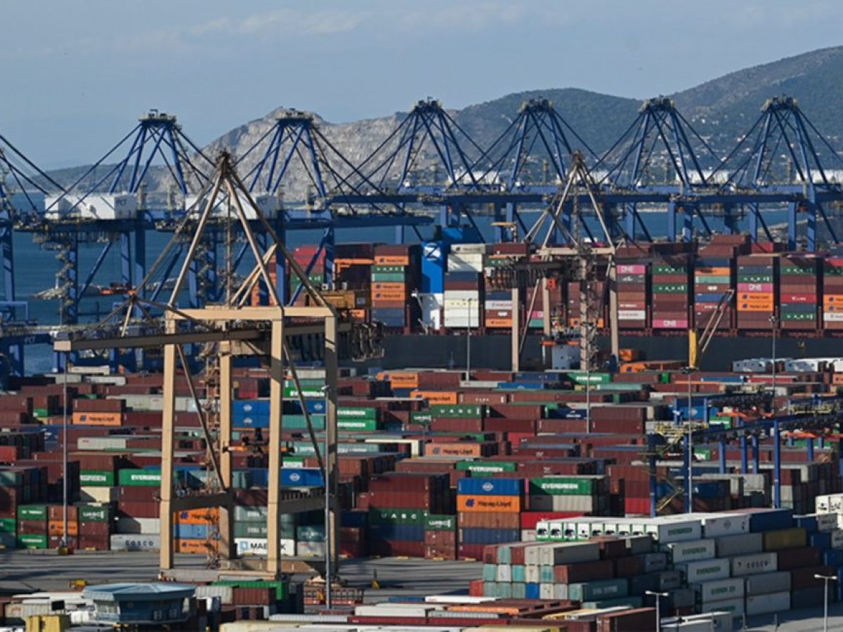 ΟΛΠ: Ενισχύει τον ρόλο του Πειραιά στη διακίνηση οχημάτων με νέα συνεργασία