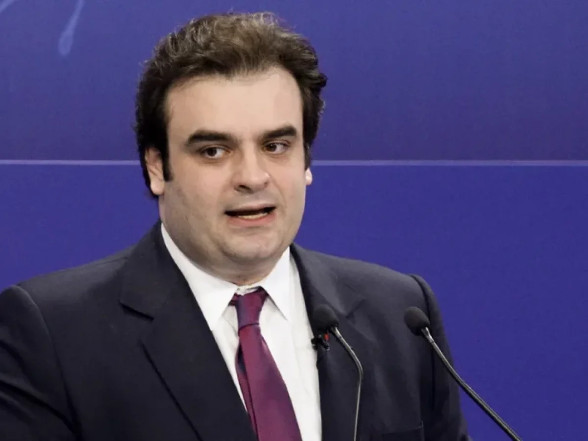 Πιερρακάκης – Ελληνική Ένωση Τραπεζών: Στο τραπέζι οικονομία και γεωπολιτικές πιέσεις