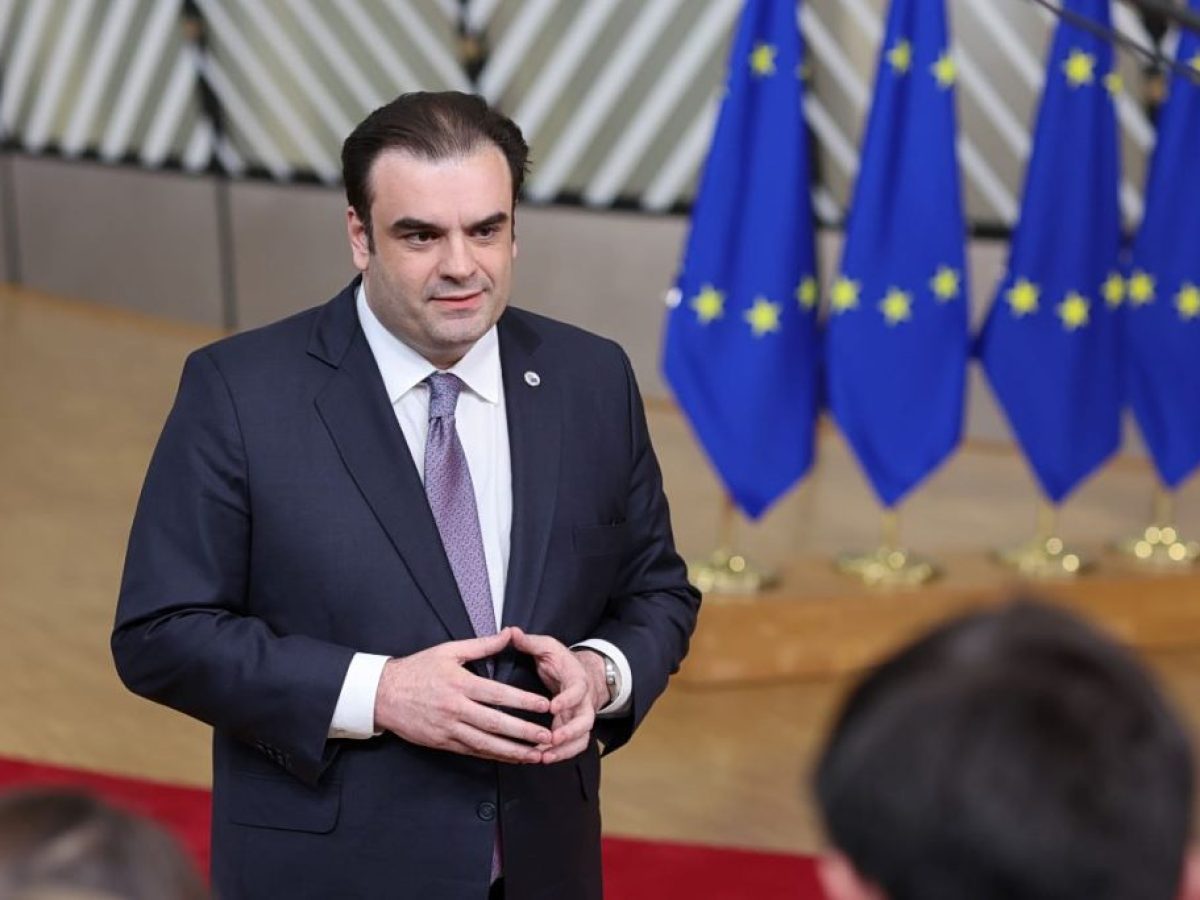 Πιερρακάκης: Η Ευρώπη προετοιμάζεται με στοχευμένα μέτρα για νοικοκυριά και επιχειρήσεις