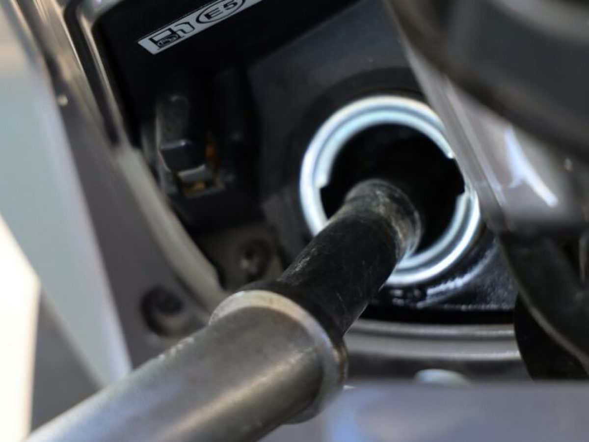 Fuel pass: Τα ποσά και οι δικαιούχοι