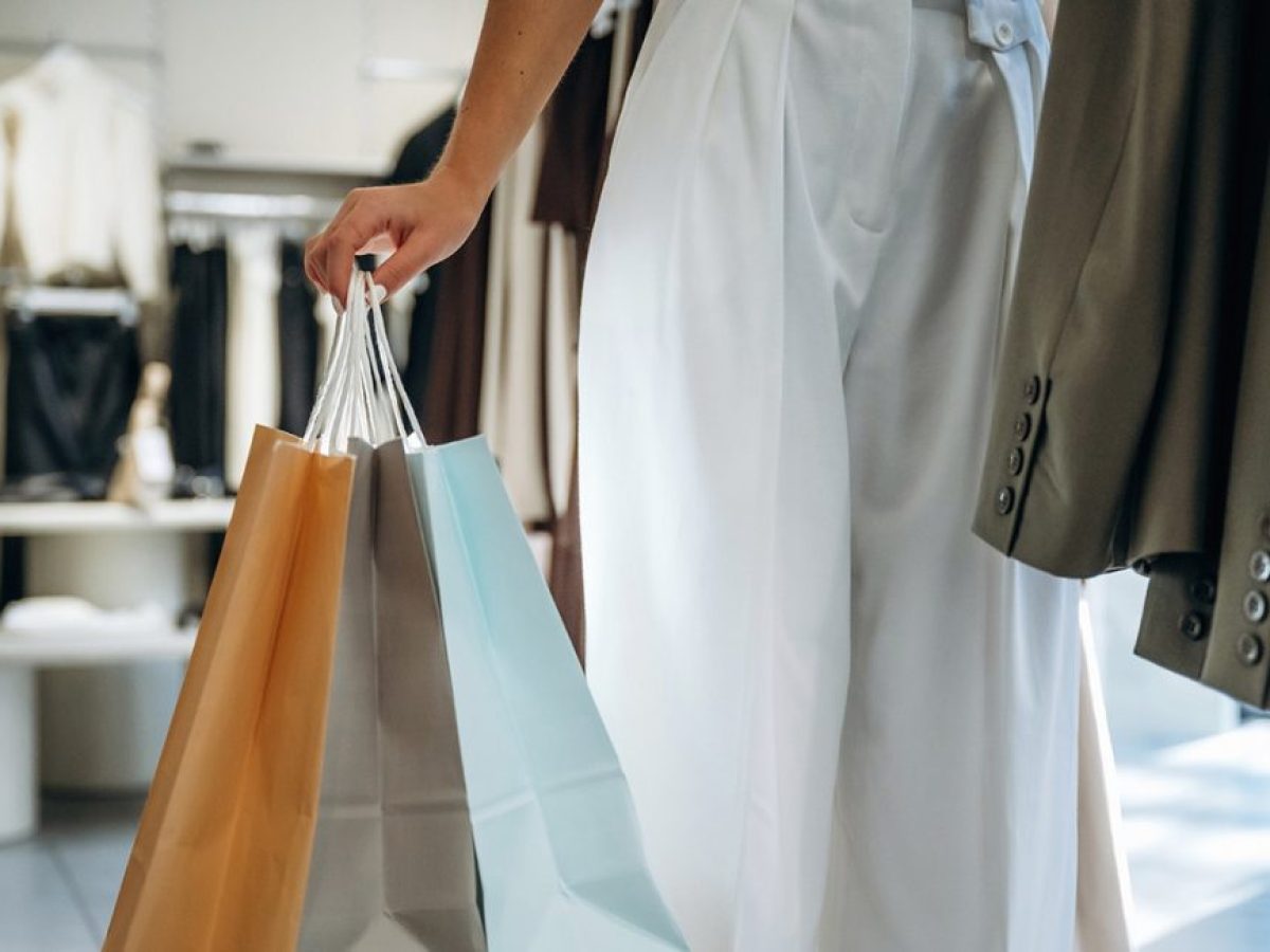 Παγκόσμια Ημέρα Καταναλωτή: Πώς αλλάζουν οι συνήθειες των καταναλωτών – Τα στοιχεία για την Ελλάδα