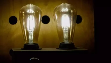 Θερινό ωράριο: Από 1η Απριλίου η έναρξη της διζωνικής μειωμένης τιμολόγησης στο ρεύμα