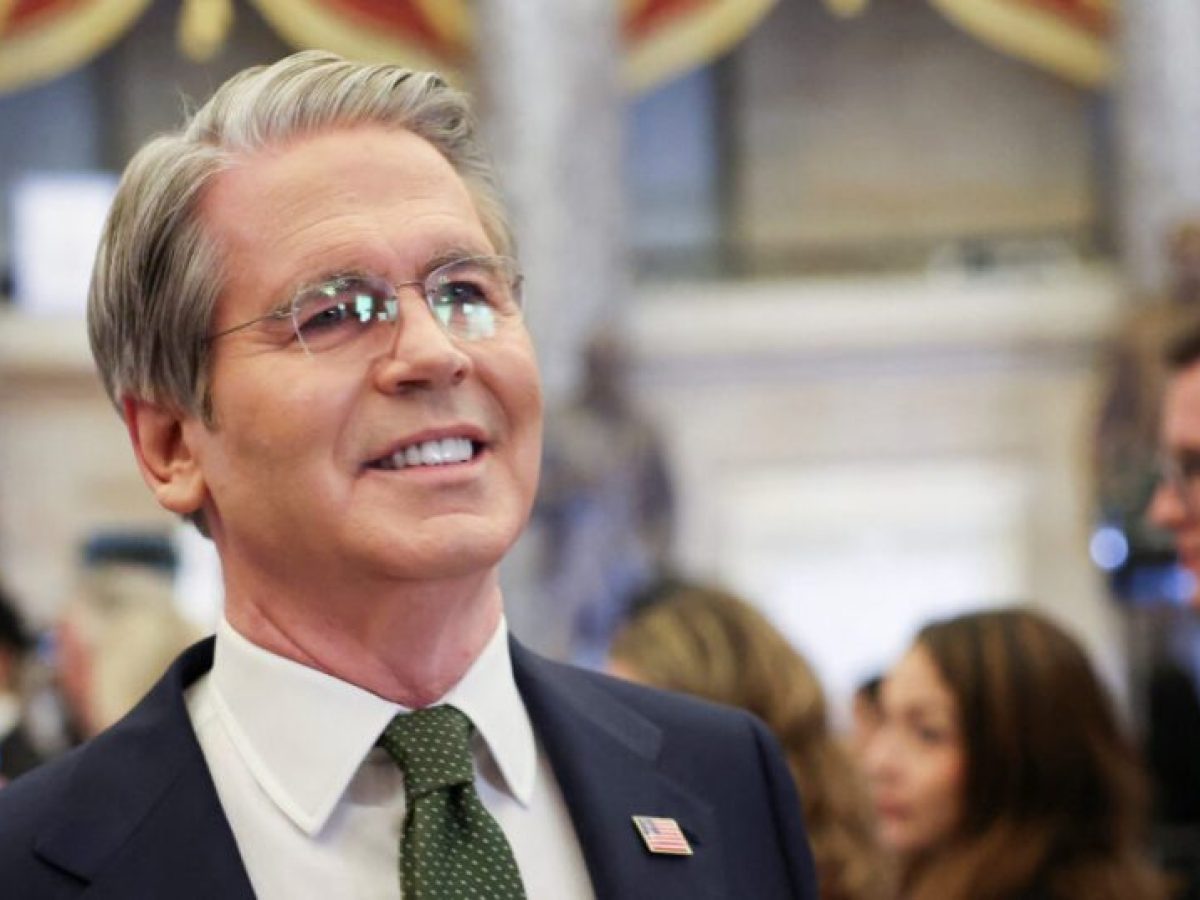 Μπέσεντ: Ο παγκόσμιος δασμός 15% θα εφαρμοστεί μέσα  στην εβδομάδα