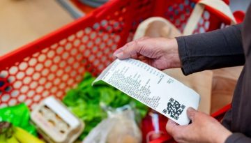 Τα σούπερ μάρκετ δεσμεύονται για συγκράτηση των τιμών – Οι διευκρινίσεις της ΕΣΕ μετά τα μέτρα της κυβέρνησης