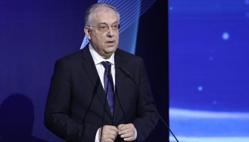 Πόλεμος Ιράν: Ελεγχοι για αισχροκέρδεια – «Δεν υπάρχει λόγος πανικού», λέει ο Θεοδωρικάκος