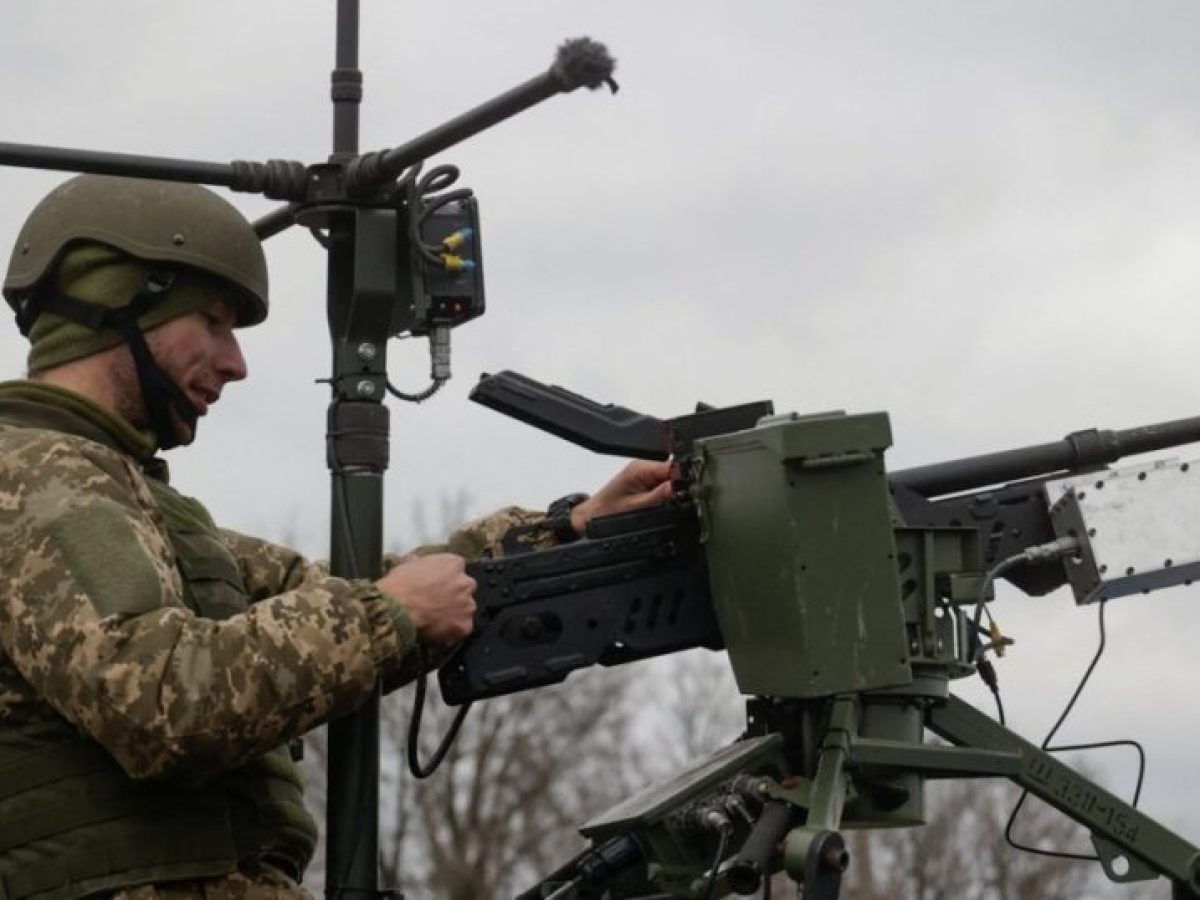 Η αμυντική βιομηχανία γίνεται πυλώνας οικονομικής ανάπτυξης – Η ευκαιρία του ReArm Europe που κινητοποιεί 800 δισ. ευρώ