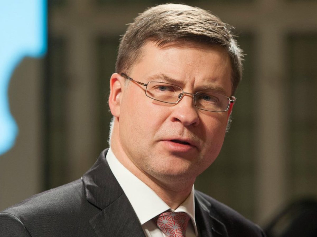 Ντομπρόβσκις (G7): Στο τραπέζι το άνοιγμα των έκτακτων αποθεμάτων πετρελαίου