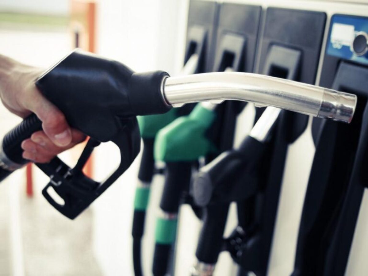 Συνάντηση Θεοδωρικάκου με βενζινοπώλες – Τι συμφωνήθηκε