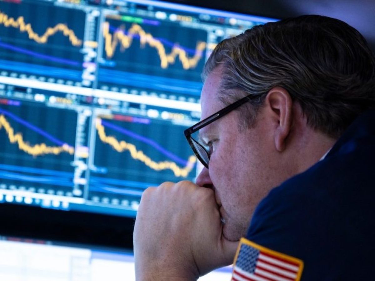 Με πτώση άνοιξε η Wall Street – Πέφτουν τα ευρωπαϊκά Χρηματιστήρια, ανεβαίνει η τιμή του Μπρεντ