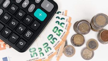 Δώρο Πάσχα 2026: Πώς διαμορφώνεται μετά την αύξηση του κατώτατου μισθού