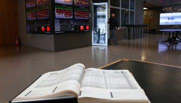 Χρηματιστήριο: Ποιες μετοχές έστειλαν τον δείκτη κάτω από τις 2.100 μονάδες