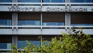 Σκέψεις για νέα μέτρα από  το οικονομικό επιτελείο