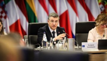 &Tau;&zeta;&iota;&tau;&zeta;&iota;&kappa;ώ&sigma;&tau;&alpha;&sigmaf;: &Delta;&iota;έ&psi;&epsilon;&upsilon;&sigma;&epsilon; &mu;&epsilon; &alpha;&sigma;&tau;&epsilon;&rho;ί&sigma;&kappa;&omicron;, &tau;&iota;&sigmaf; &epsilon;&lambda;&lambda;&epsilon;ί&psi;&epsilon;&iota;&sigmaf; &sigma;&tau;&alpha; &kappa;&alpha;ύ&sigma;&iota;&mu;&alpha; &alpha;&epsilon;&rho;&omicron;&pi;&lambda;ά&nu;&omega;&nu;