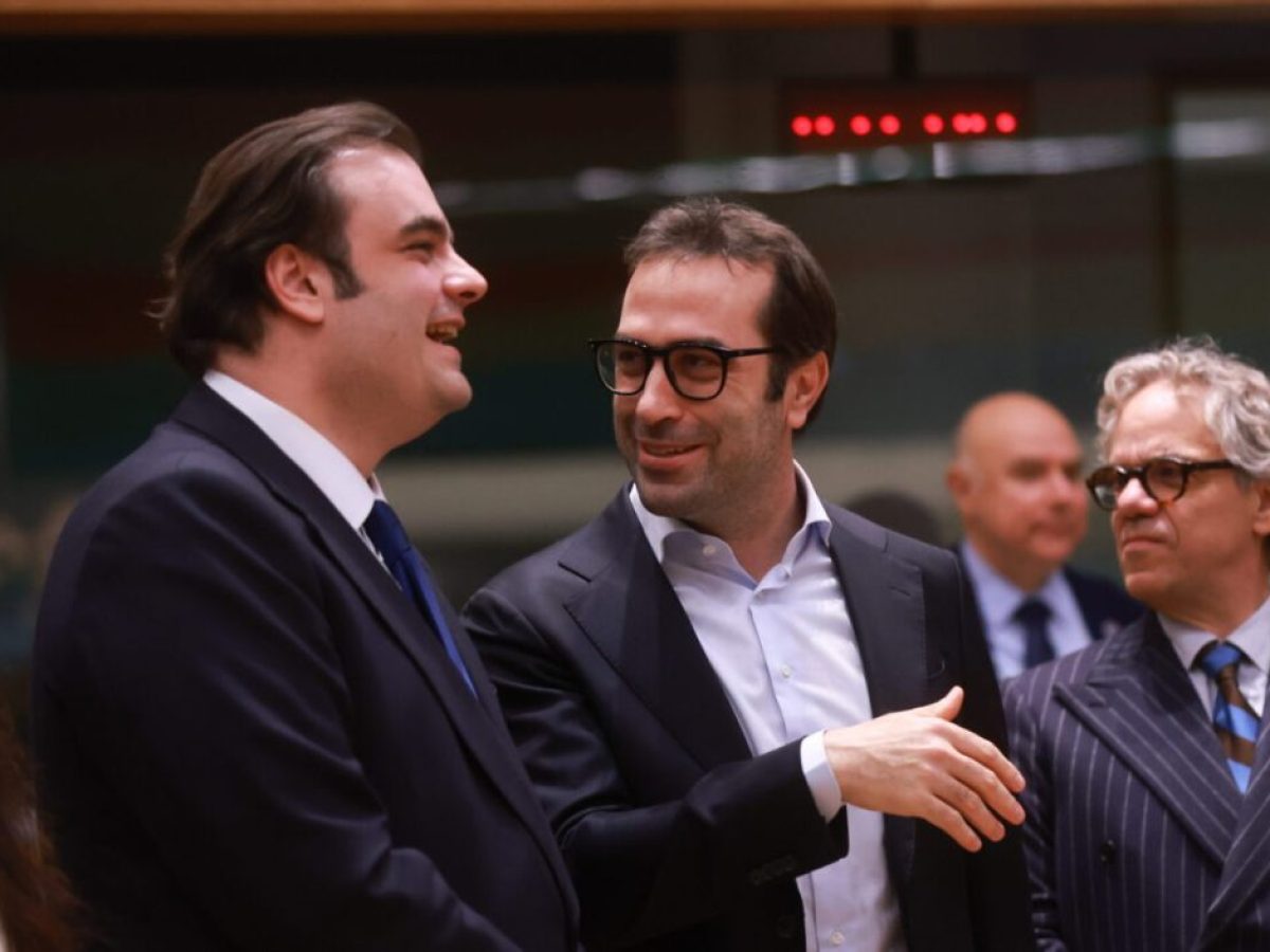 Ποιοι Υπ.Οικονομικών ζητούν φορολόγηση υπερκερδών εταιρειών ενέργειας