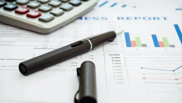 &Pi;&rho;&omicron;ϋ&pi;&omicron;&lambda;&omicron;&gamma;&iota;&sigma;&mu;ό&sigmaf;: &Pi;&lambda;&epsilon;ό&nu;&alpha;&sigma;&mu;&alpha; 920 &epsilon;&kappa;&alpha;&tau;. &epsilon;&upsilon;&rho;ώ &sigma;&tau;&omicron; &tau;&rho;ί&mu;&eta;&nu;&omicron; &Iota;&alpha;&nu;&omicron;&upsilon;&alpha;&rho;ί&omicron;&upsilon;-&Mu;&alpha;&rho;&tau;ί&omicron;&upsilon;, &alpha;ύ&xi;&eta;&sigma;&eta; &sigma;&tau;&omicron; &pi;&rho;&omega;&tau;&omicron;&gamma;&epsilon;&nu;έ&sigmaf;