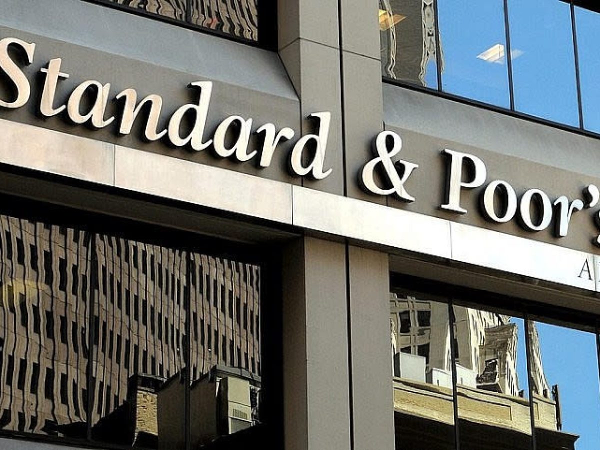 S&P: Διατήρησε αμετάβλητη την αξιολόγηση BBB της Ελλάδας με σταθερό outlook