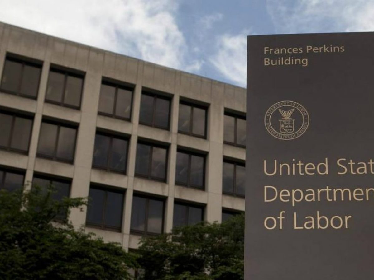 ΗΠΑ: Πτώση στις αρχικές αιτήσεις για επίδομα ανεργίας, στις 207.000 – Περιορισμένες παραμένουν οι απολύσεις