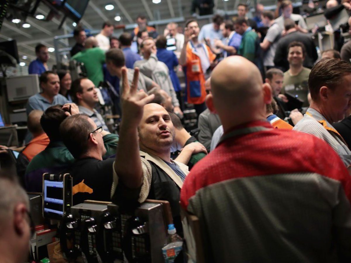 Wall Street: Νέα ρεκόρ για S&P 500 και Nasdaq – Άλμα 23,6% από την Intel, παρέσυρε σε άνοδο τις τεχνολογικές μετοχές