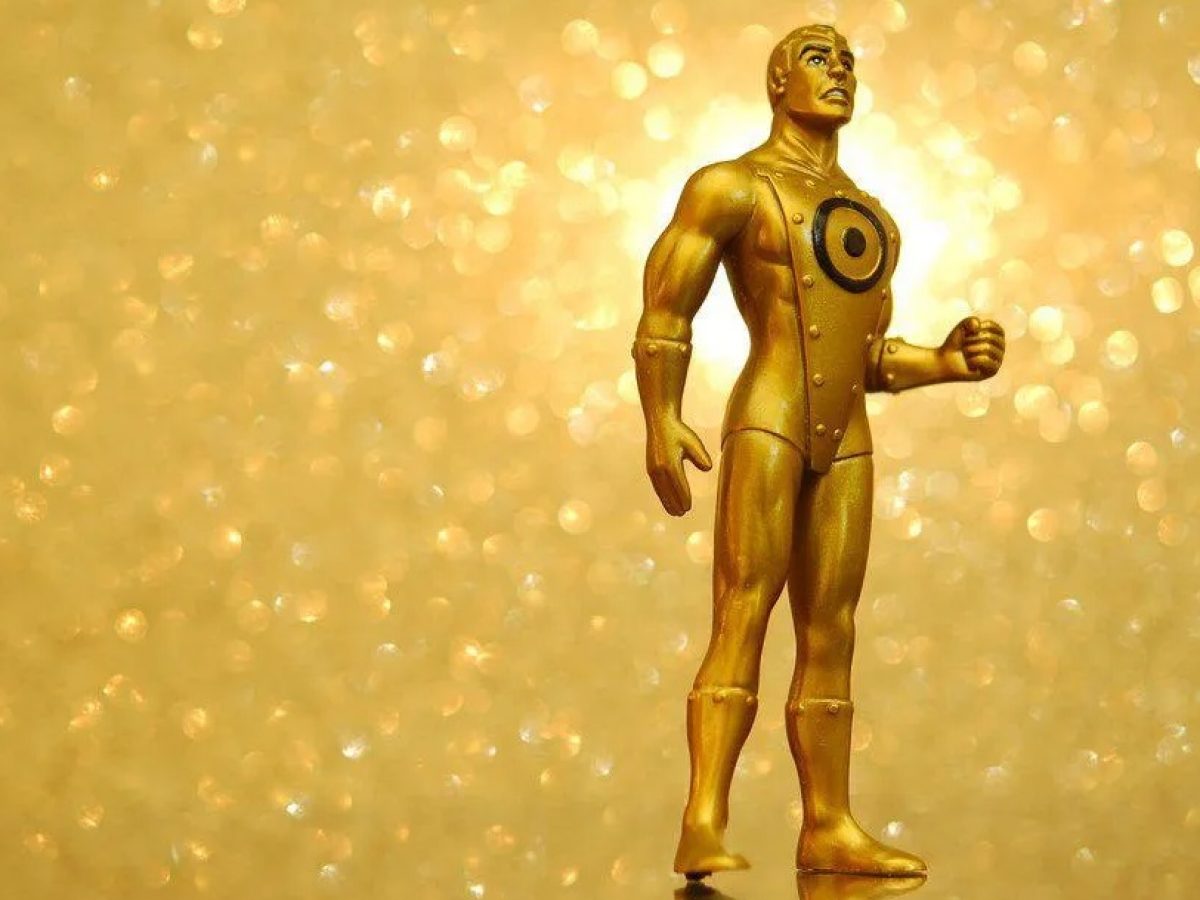 UBS: Το Ράλι του χρυσού θα συνεχιστεί – «Ευκαιρία αγορών» σε κάθε διόρθωση