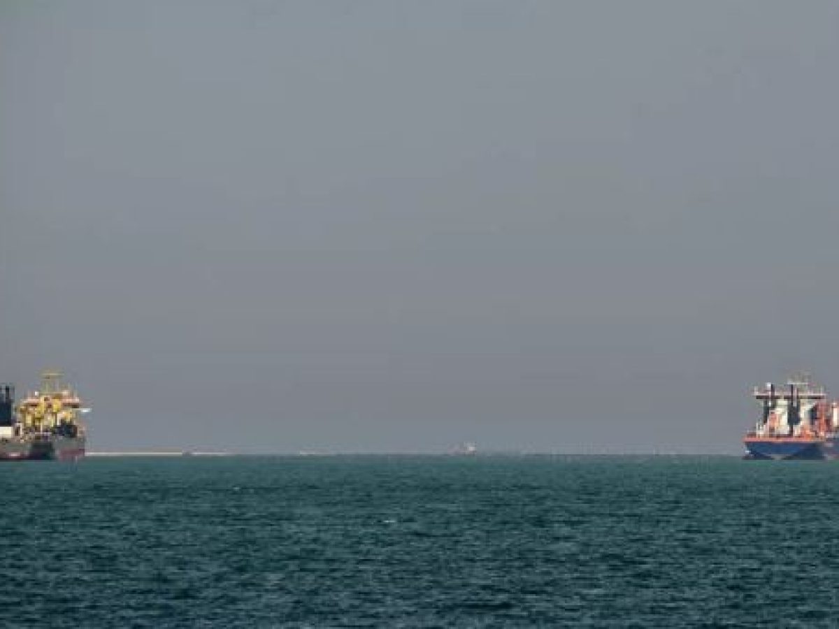 Στενά του Ορμούζ: Οι ΗΠΑ αναφέρουν ότι 14 πλοία άλλαξαν πορεία