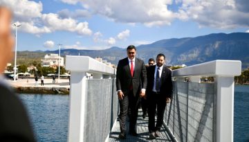 Κικίλιας στα εγκαίνια του λιμένα Ιτέας: «Η δουλειά ενός πολιτικού είναι να υπηρετεί το δημόσιο συμφέρον»